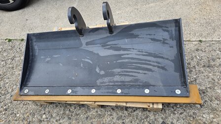 Rubberen grondschuif 100cm CW05