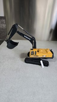 Miniatuur van een Volvo EC650 rupsgraafmachine (nummer2)