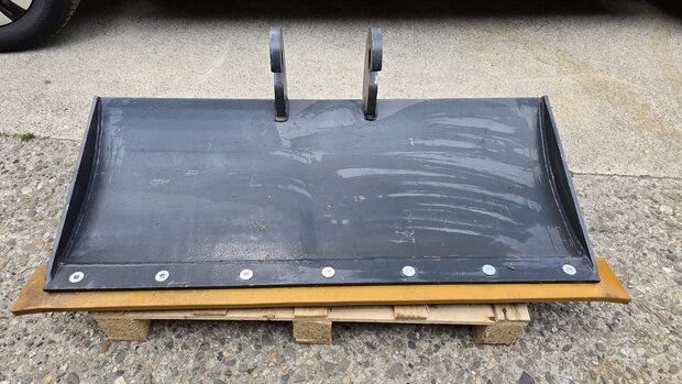 Rubberen grondschuif 100cm CW05