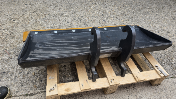 Rubberen grondschuif 100cm CW05