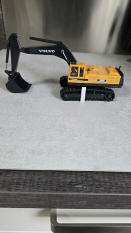 Miniatuur van een Volvo EC650 rupsgraafmachine (nummer2)