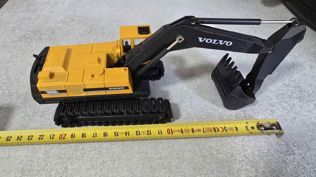 Miniatuur van een Volvo EC650 rupsgraafmachine (nummer2)