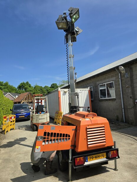 Lichtmast aggregaat VT-1 Superlight bouwjaar 2011