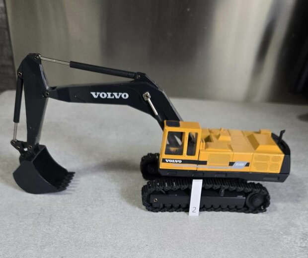 Miniatuur van een Volvo EC650 rupsgraafmachine (nummer2)